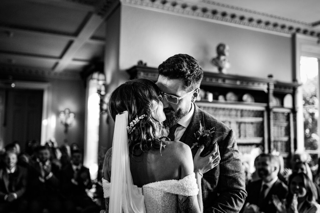 Prestwold Hall first kiss photography