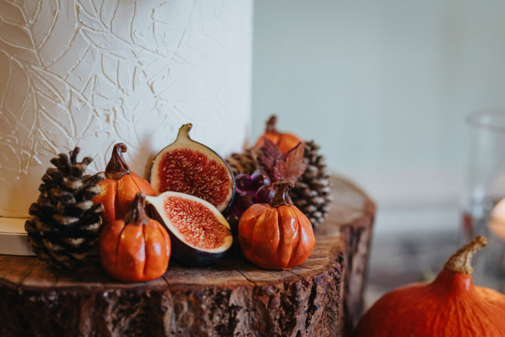 Prestwold Hall autumn wedding cake details